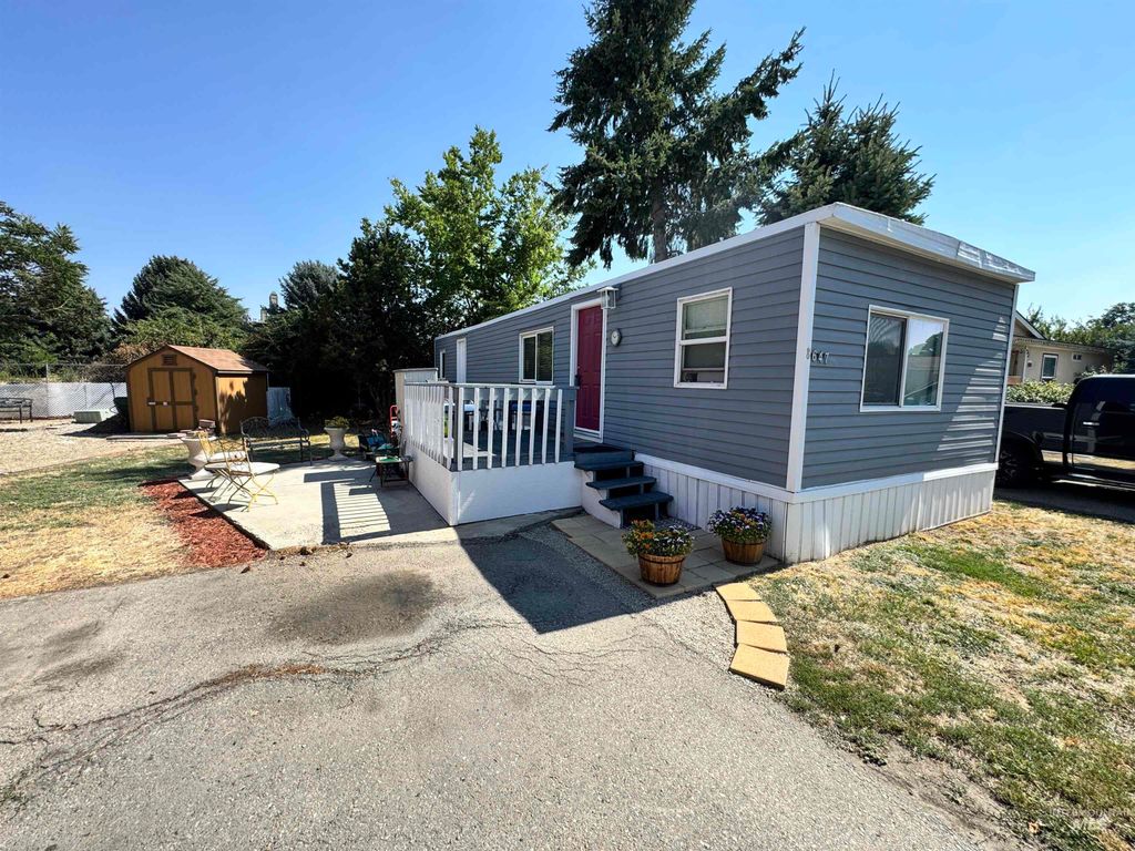 8647 W Antelope Ln., Boise, ID 83704 photo 2