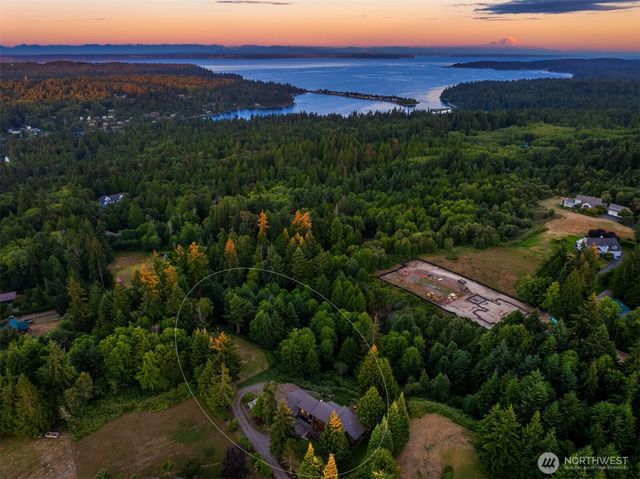 5250 NE See Forever Lane, Poulsbo, WA 98370