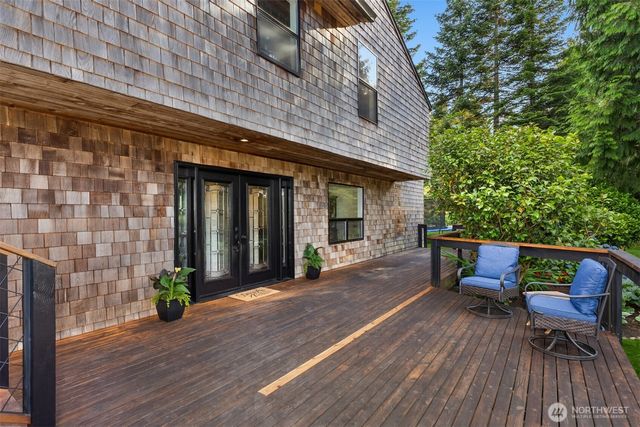 5250 NE See Forever Lane, Poulsbo, WA 98370