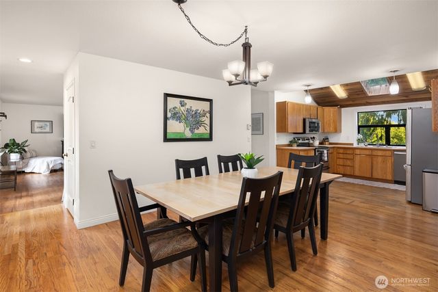 5250 NE See Forever Lane, Poulsbo, WA 98370