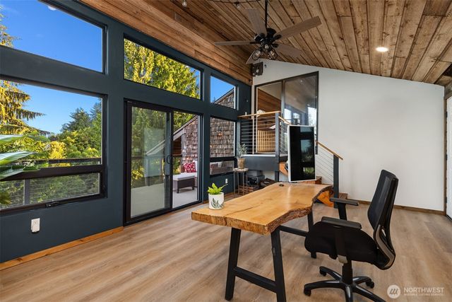 5250 NE See Forever Lane, Poulsbo, WA 98370