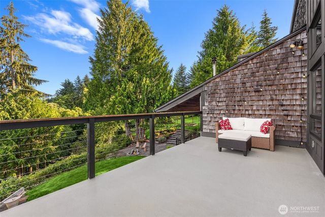 5250 NE See Forever Lane, Poulsbo, WA 98370