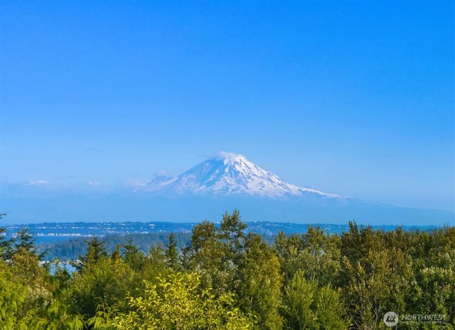 5250 NE See Forever Lane, Poulsbo, WA 98370