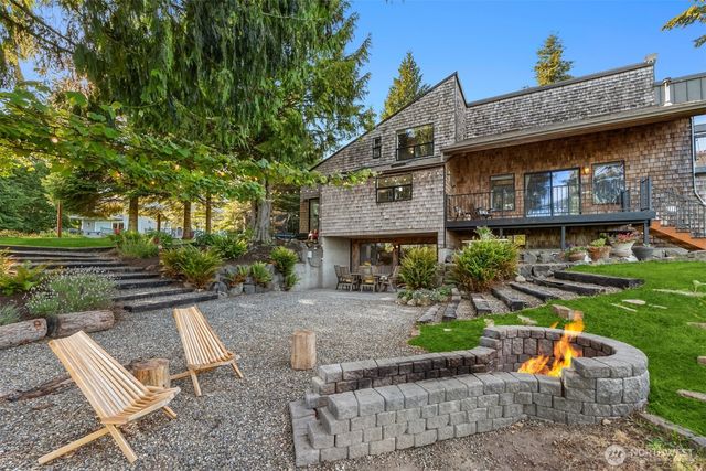 5250 NE See Forever Lane, Poulsbo, WA 98370