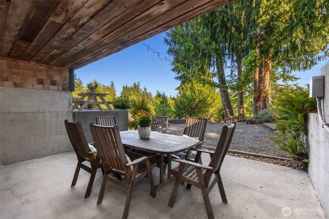 5250 NE See Forever Lane, Poulsbo, WA 98370