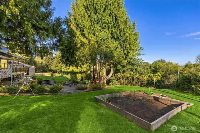 5250 NE See Forever Lane, Poulsbo, WA 98370