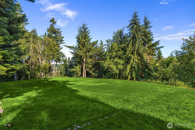 5250 NE See Forever Lane, Poulsbo, WA 98370