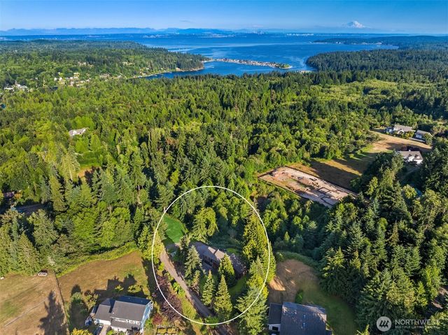 5250 NE See Forever Lane, Poulsbo, WA 98370