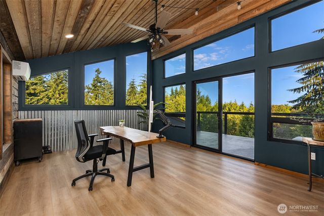 5250 NE See Forever Lane, Poulsbo, WA 98370