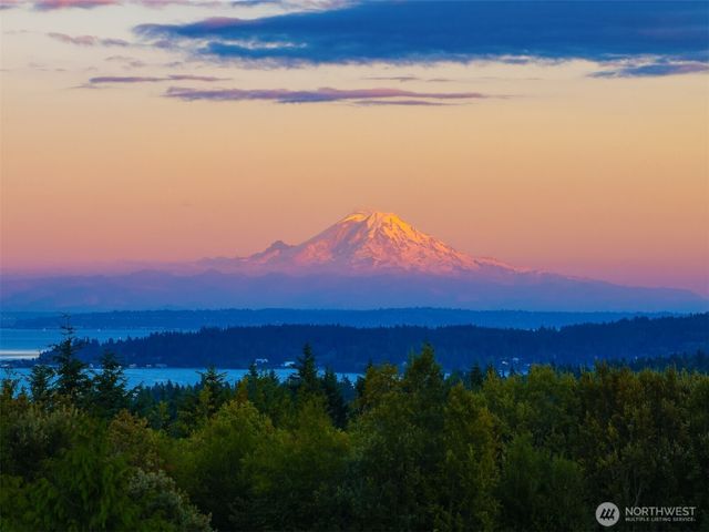 5250 NE See Forever Lane, Poulsbo, WA 98370