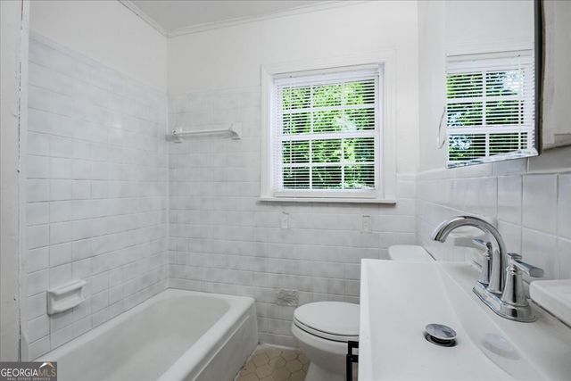 1386 Bryan Avenue, East Point, GA 30344