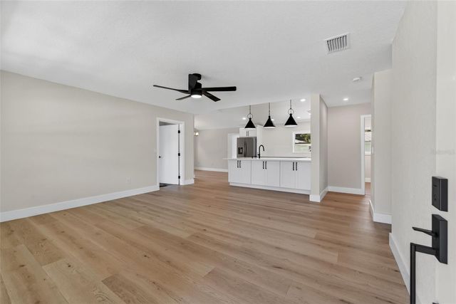 5217 18TH AVENUE S, Gulfport, FL 33707