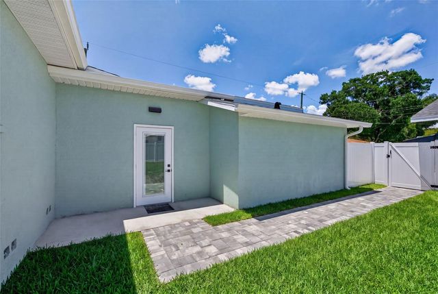 5217 18TH AVENUE S, Gulfport, FL 33707