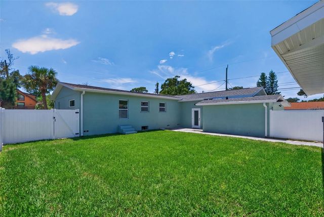 5217 18TH AVENUE S, Gulfport, FL 33707