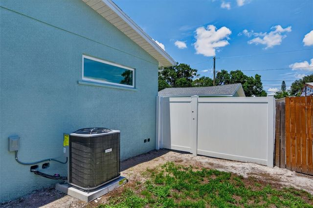 5217 18TH AVENUE S, Gulfport, FL 33707