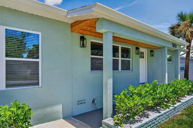 5217 18TH AVENUE S, Gulfport, FL 33707