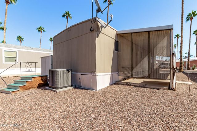 303 S Recker Road 200, Mesa, AZ 85206