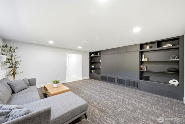 14022 Meridian Avenue S, Everett, WA 98208