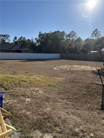 715 Garland Avenue, Sebring, FL 33875