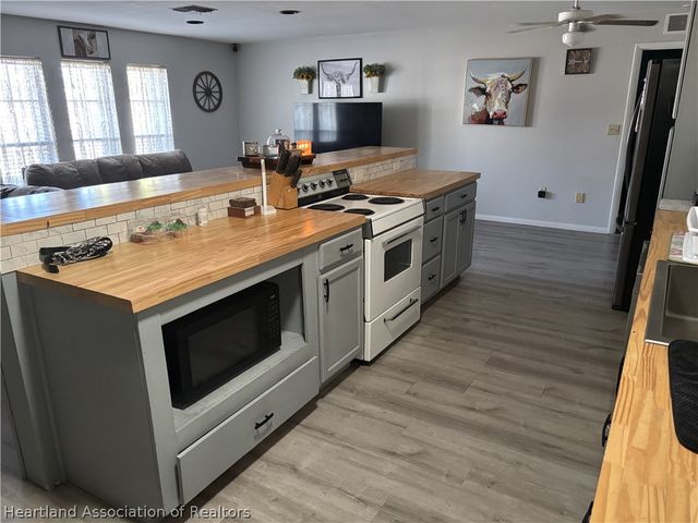 715 Garland Avenue, Sebring, FL 33875