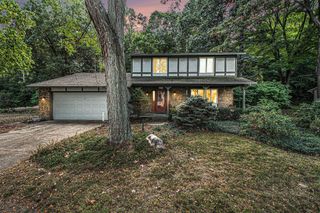 6986 Cimarron Drive Se, Cascade Twp, MI 49546