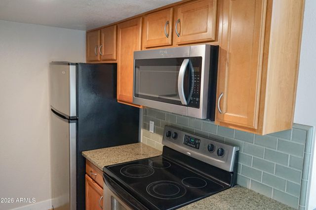 200 E SOUTHERN Avenue 332, Tempe, AZ 85282
