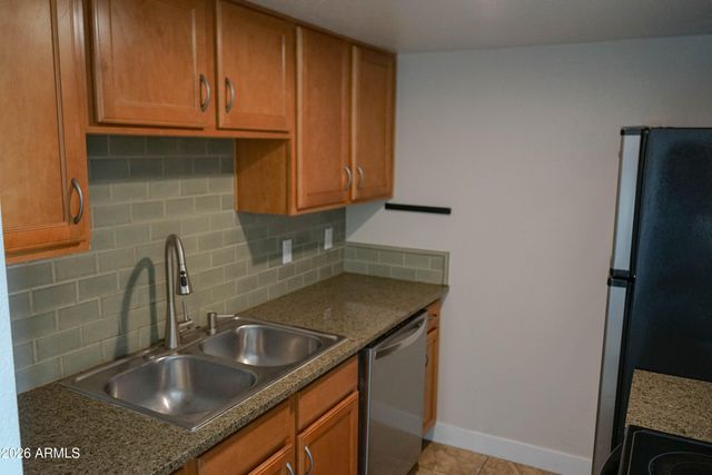 200 E SOUTHERN Avenue 332, Tempe, AZ 85282