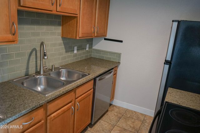 200 E SOUTHERN Avenue 332, Tempe, AZ 85282
