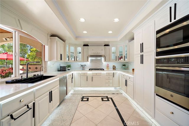 6425 E Shady Valley Lane, Anaheim Hills, CA 92807
