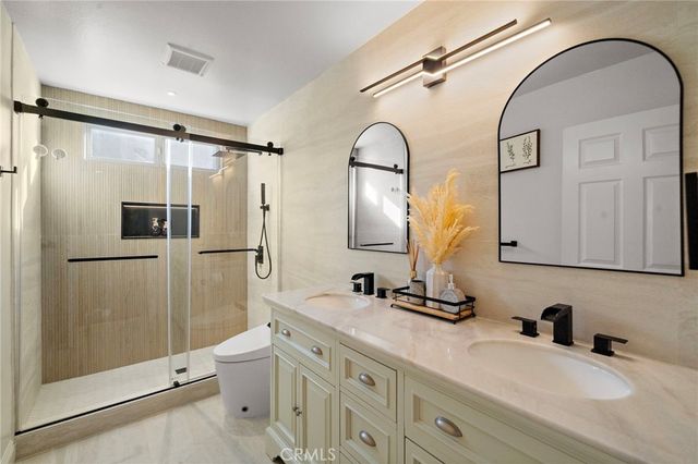 6425 E Shady Valley Lane, Anaheim Hills, CA 92807