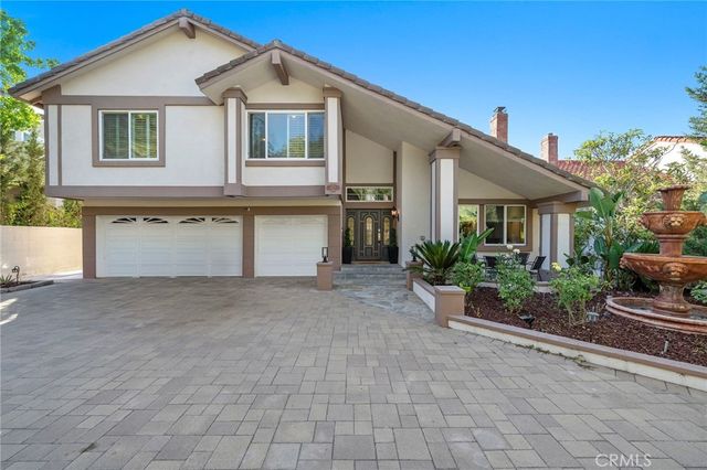 6425 E Shady Valley Lane, Anaheim Hills, CA 92807