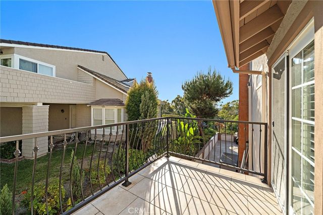 6425 E Shady Valley Lane, Anaheim Hills, CA 92807