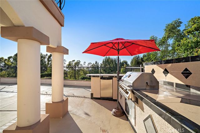 6425 E Shady Valley Lane, Anaheim Hills, CA 92807