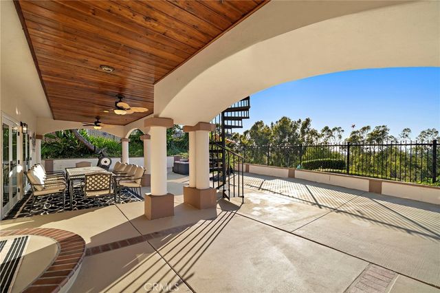 6425 E Shady Valley Lane, Anaheim Hills, CA 92807