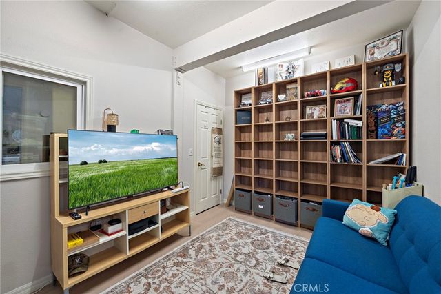 6425 E Shady Valley Lane, Anaheim Hills, CA 92807