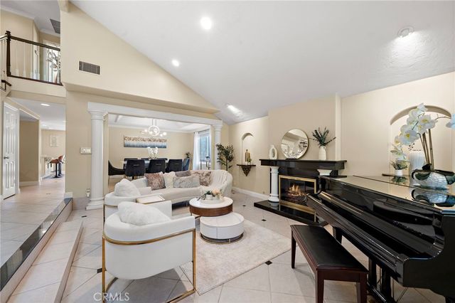 6425 E Shady Valley Lane, Anaheim Hills, CA 92807