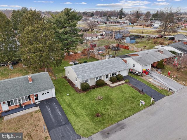 11936 COMANCHE DR, Smithsburg, MD 21783