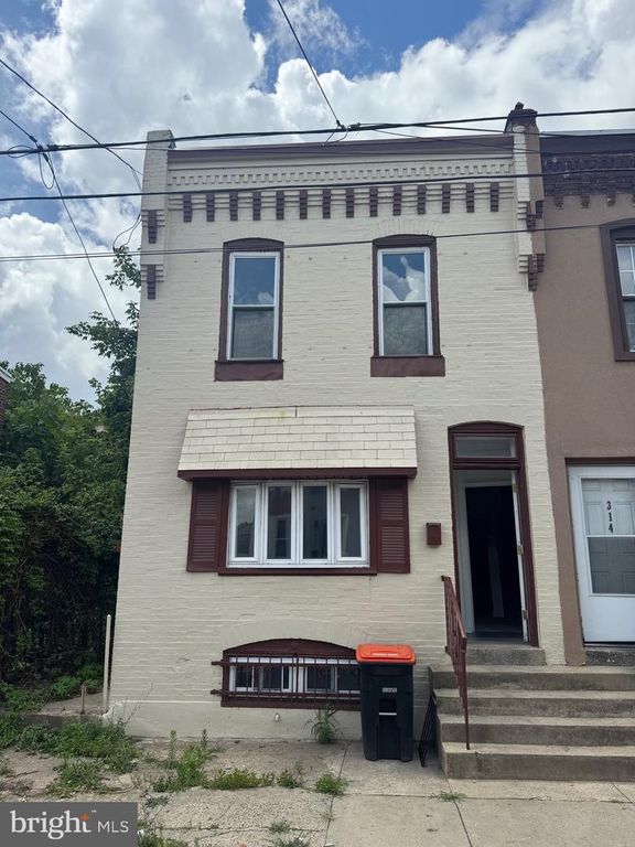 312 CONCORD AVE, Chester, PA 19013