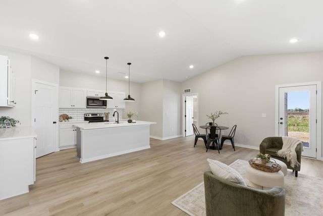 3855 W Longleaf St, Wichita, KS 67205