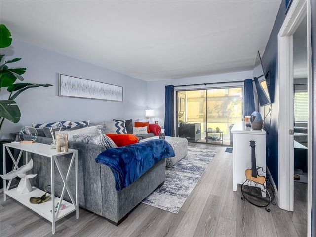 120 CARYL WAY, Oldsmar, FL 34677