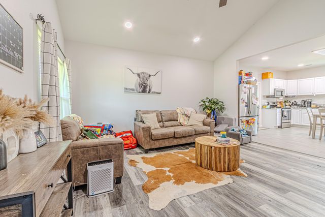 279 CR 7922, Brookland, AR 72417