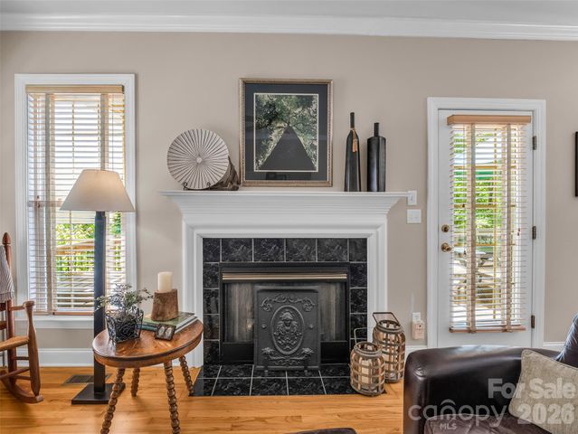 1042 Columbine Road, Asheville, NC 28803