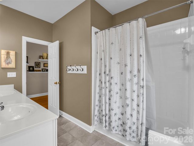 1042 Columbine Road, Asheville, NC 28803