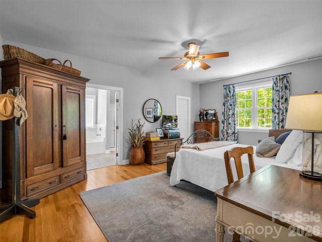 1042 Columbine Road, Asheville, NC 28803