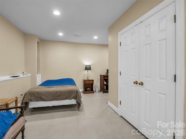 1042 Columbine Road, Asheville, NC 28803