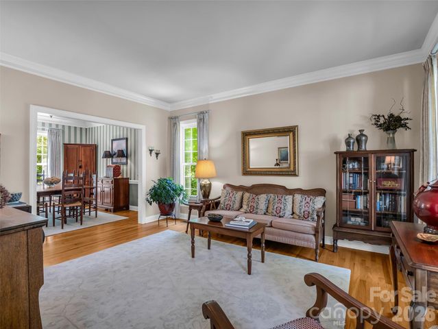 1042 Columbine Road, Asheville, NC 28803