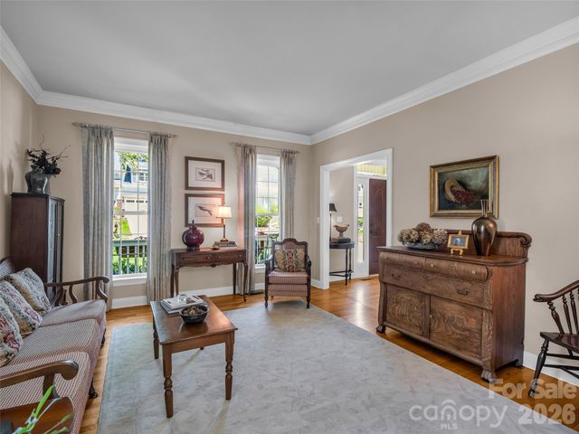 1042 Columbine Road, Asheville, NC 28803