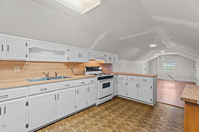 919 Drag Strip Road Road, Benson, NC 27504