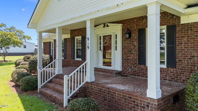 919 Drag Strip Road Road, Benson, NC 27504