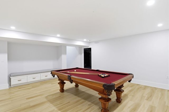 28 Marsh St, Hingham, MA 02043